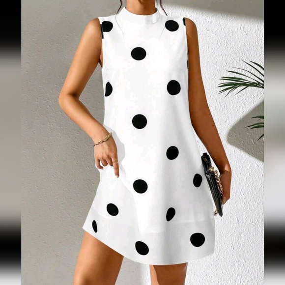Polka Dot Print Sleeveless Dress - Picture 1 of 6